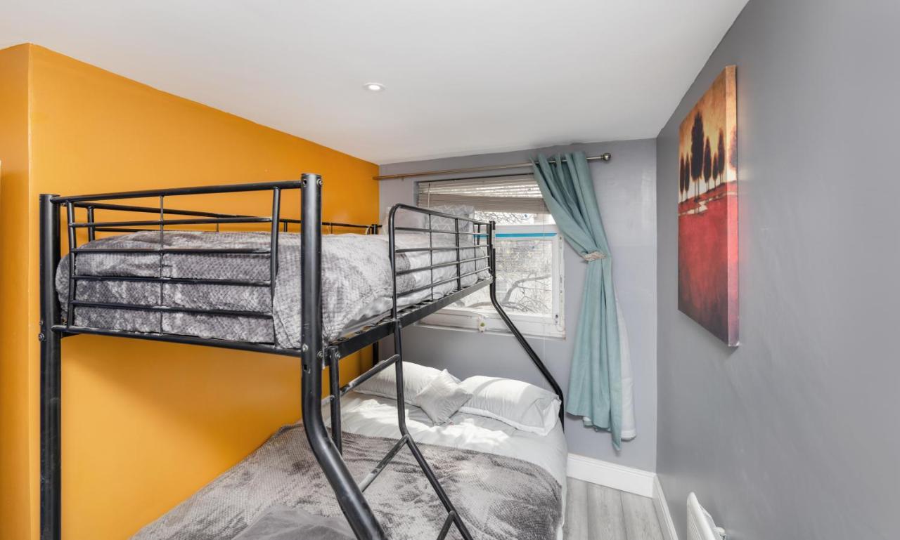 Stockton Town Centre Studio Apartments Free Parking And Wi-Fi Exterior foto